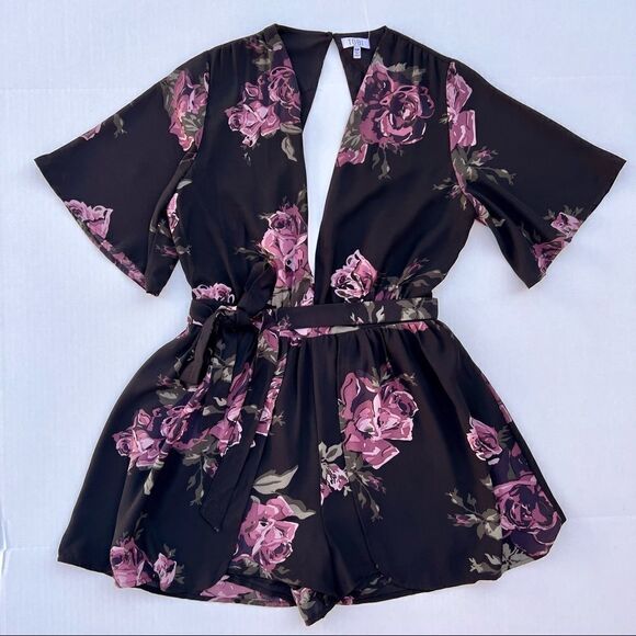 Tobi Floral Romper Lovely Roses Black and Purple Size S - Picture 2 of 9